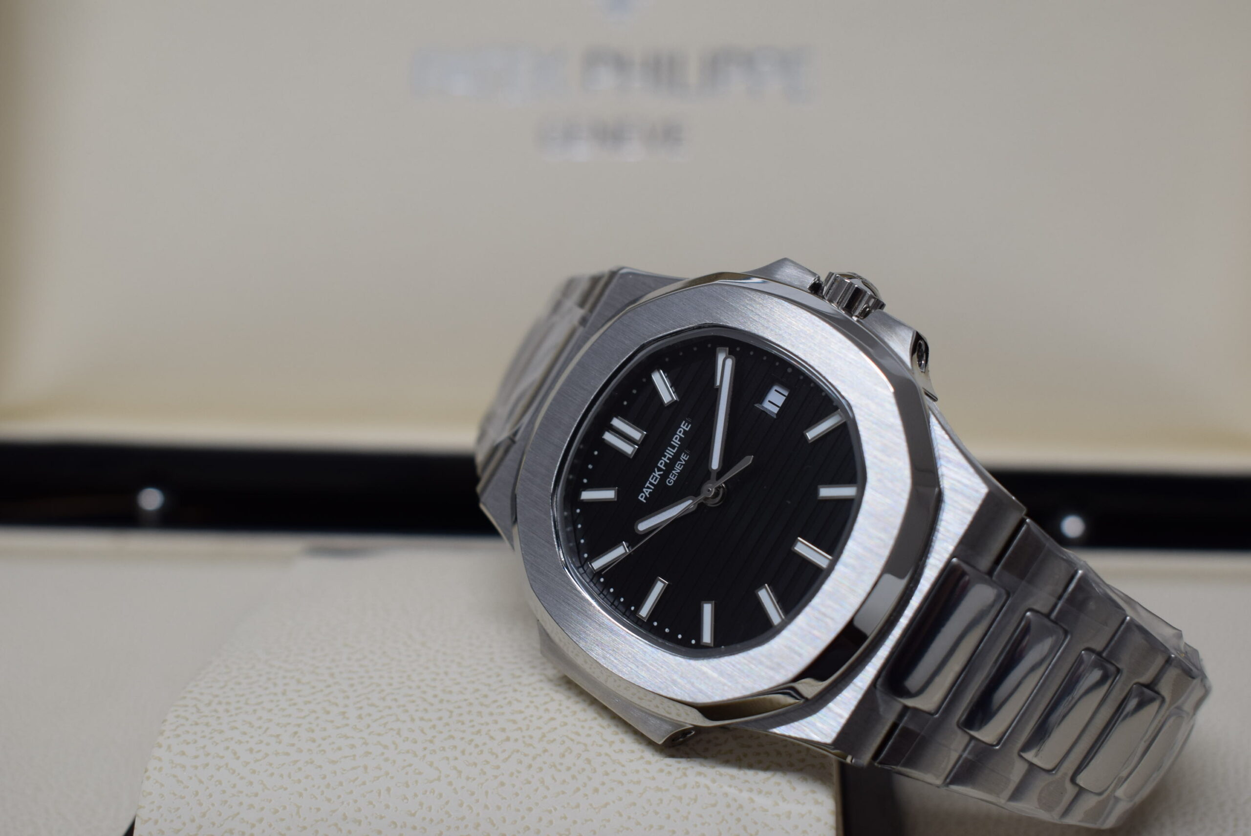 Patek Philippe replica nautilus 5711 black dial