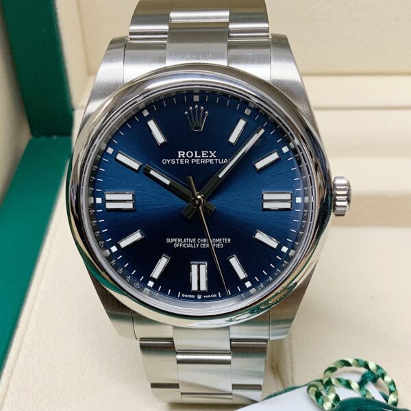 Rolex replica Oyster Perpetual 41mm 124300 blue dial